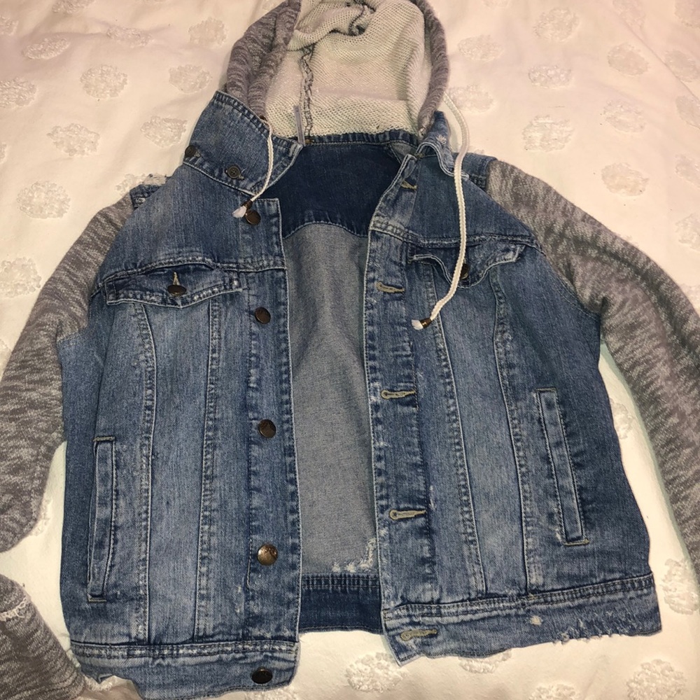 Free people denim jacket looks new